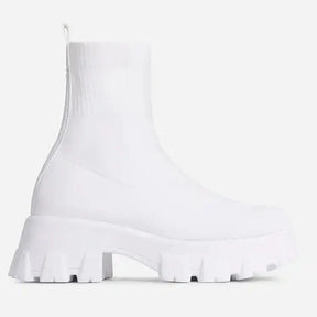 Bota Feminina com Plataforma Cano Curto